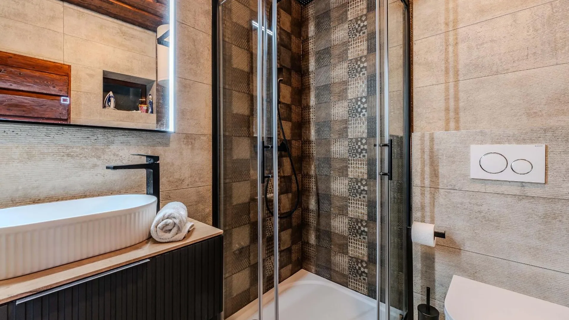 Stone Holiday House Zara With Jacuzzi Sukosan Holiday home