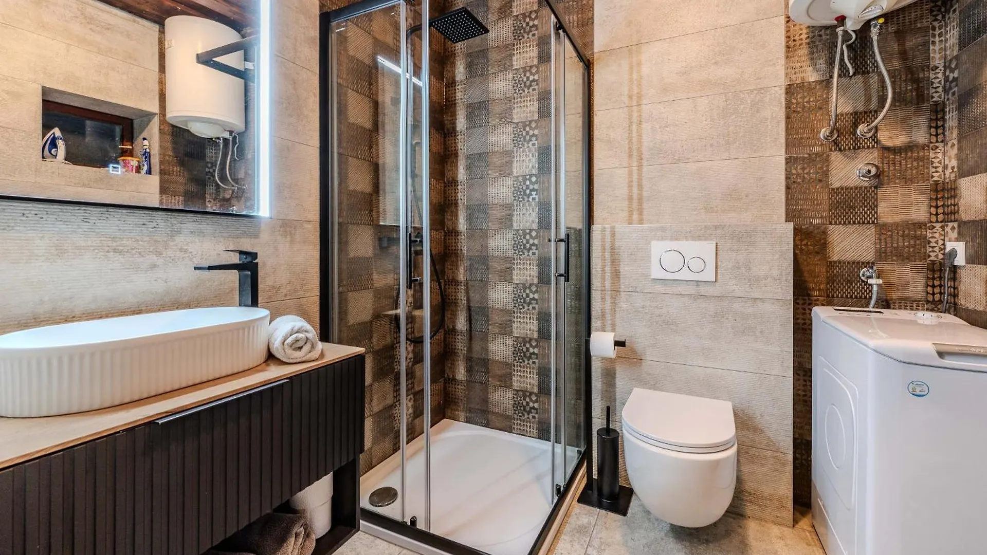 Stone Holiday House Zara With Jacuzzi Sukosan